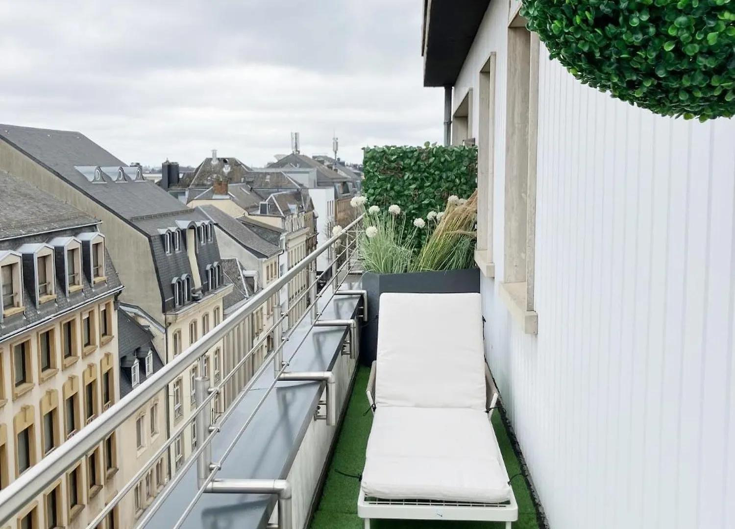 Unique Penthouse Terrasse Privative 1-4 Personnes A Cote De Louis Vuitton Apartment Luxembourg
